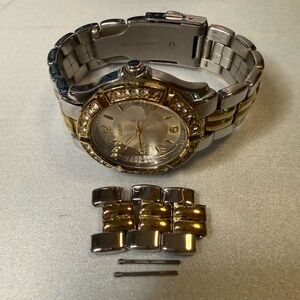 Guess Women's Two-Tone Crystal Watch Pre-owned